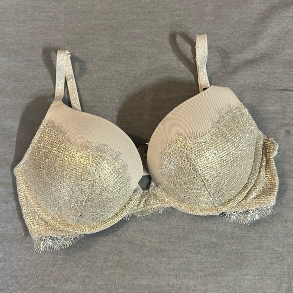 Victoria’s Secret Gold metallic lace dream angels push up bra NWT 32D